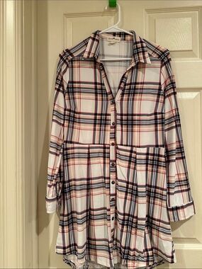 Women’s Plaid Button-Front Tunic Shirt